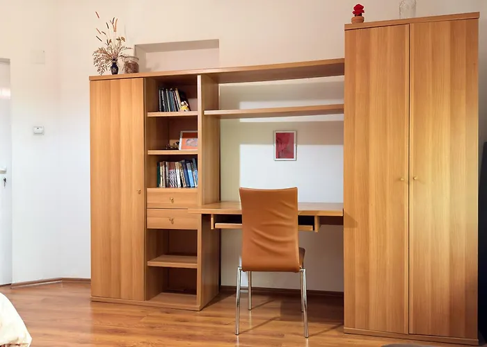 Corner House Apartment