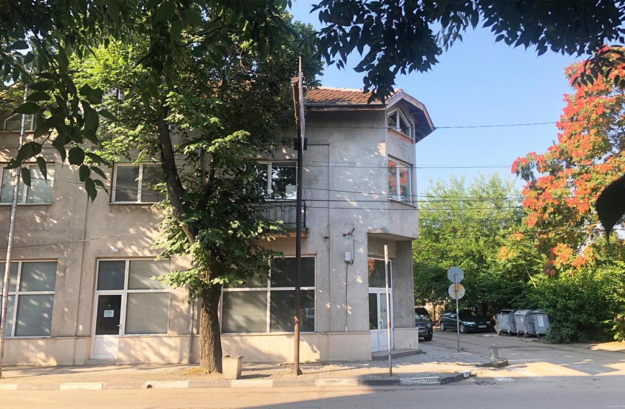 Apartment Corner House Montana