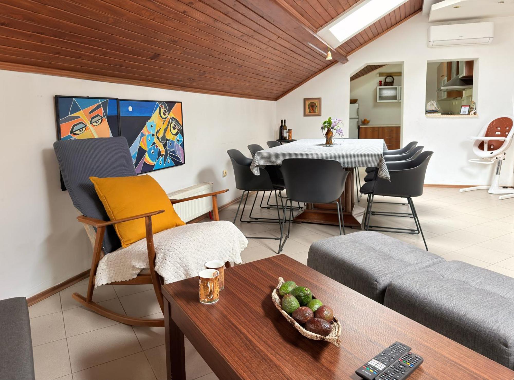 Corner House Apartment Montana