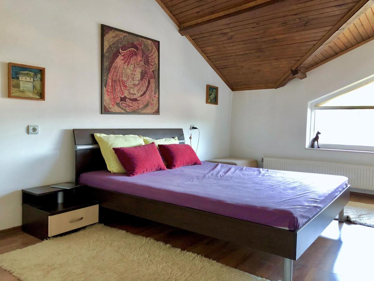 Corner House *
