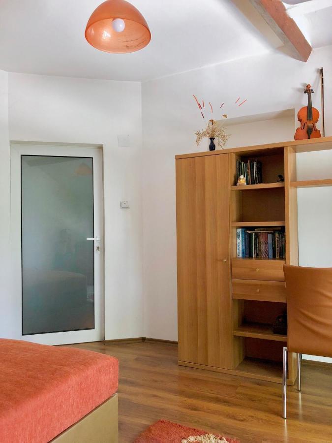 Apartment Corner House