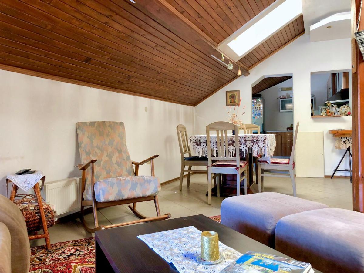 Corner House *