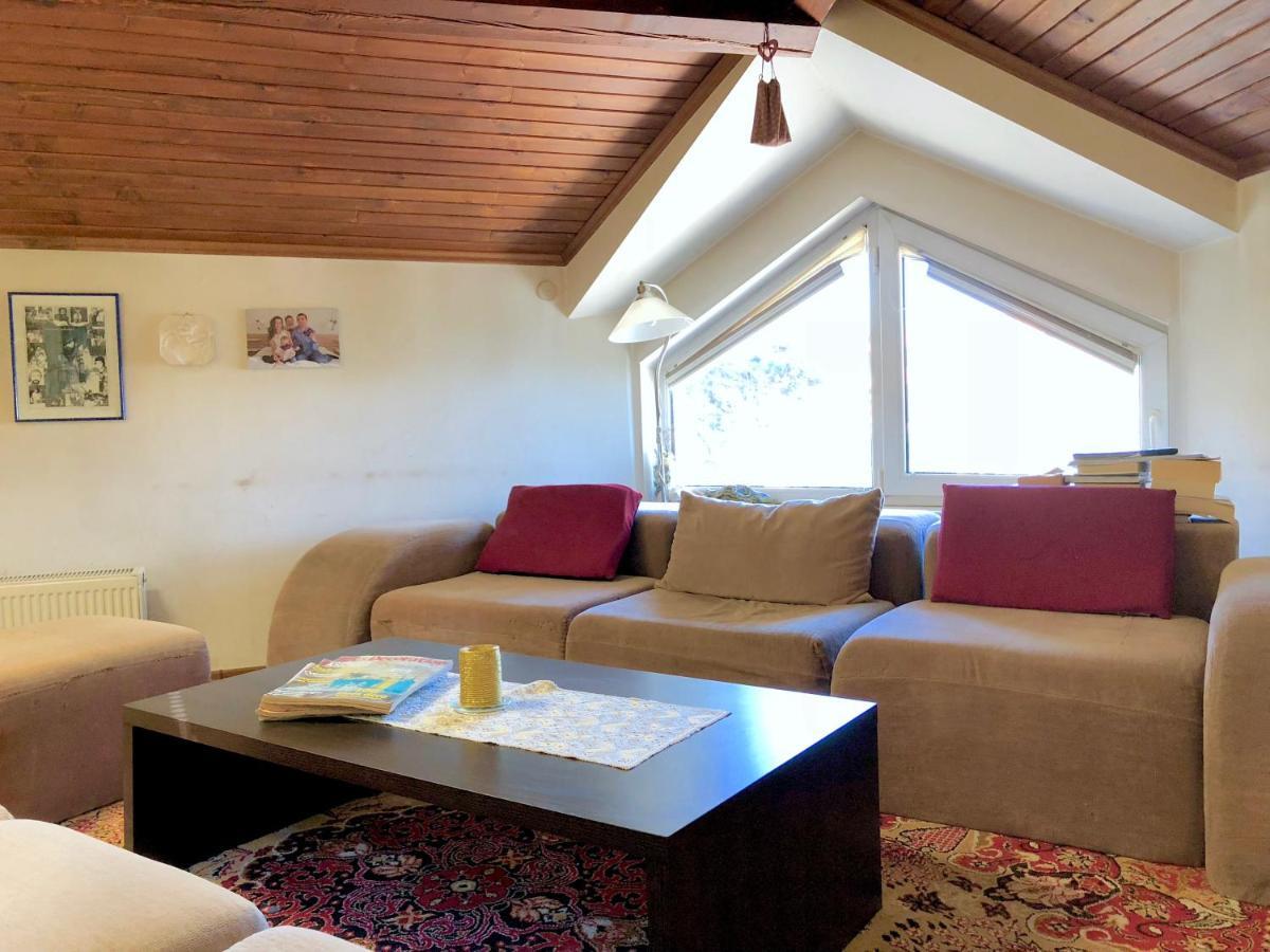 Corner House Apartment Montana